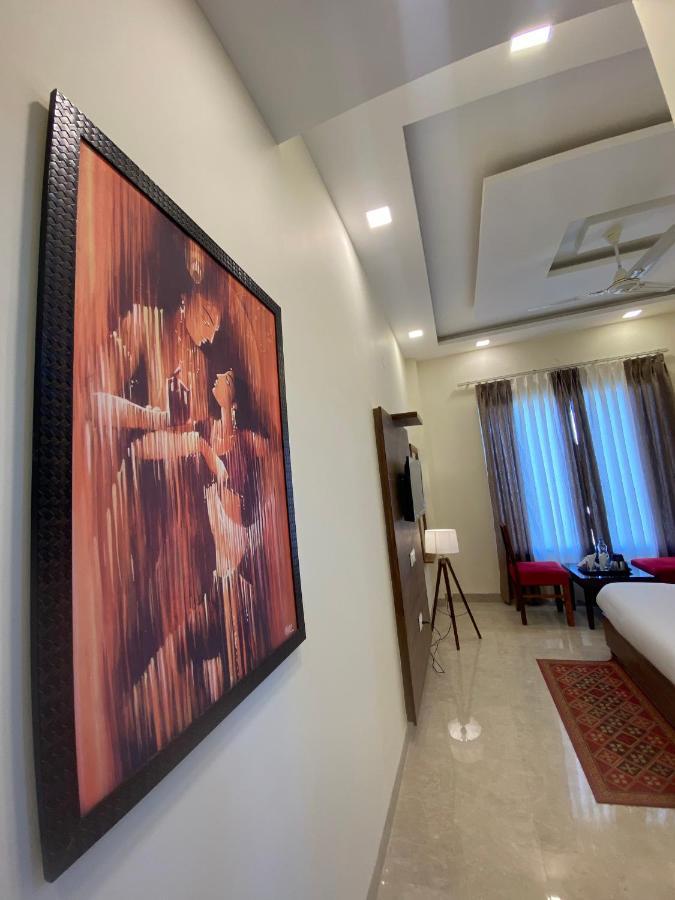 Hotel Woodlark Zirakpur - A Peaceful Stay Exterior foto
