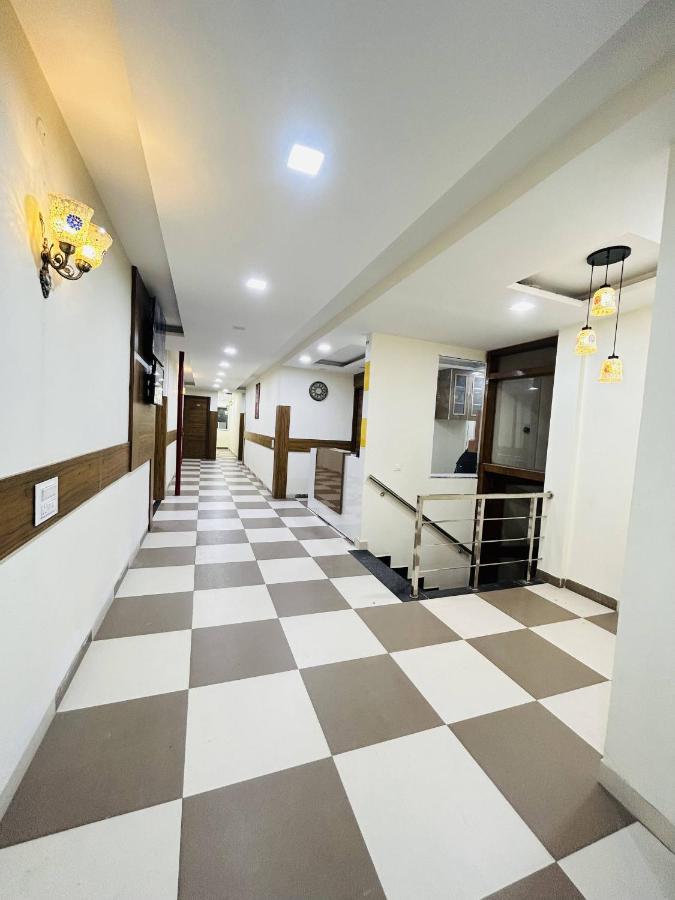 Hotel Woodlark Zirakpur - A Peaceful Stay Exterior foto